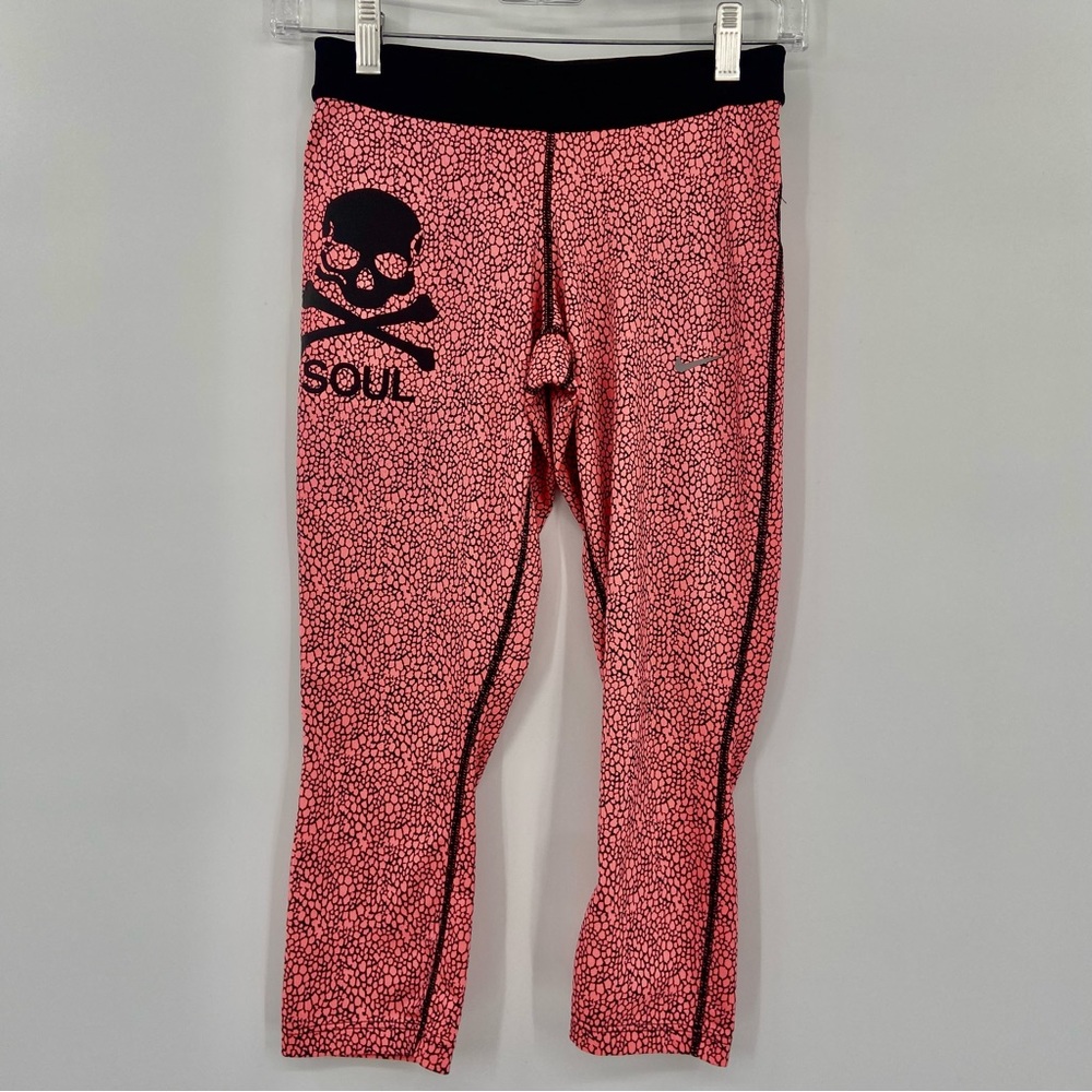 Nike Soul Cycle Hot Pink 3/4 Leggings Dri-Fit XS